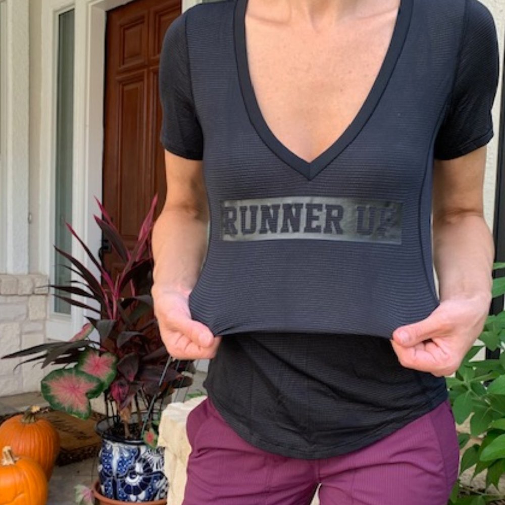 NWOT Lululemon Runner Up Top 4 - Picture 3 of 4